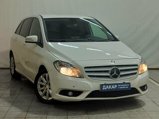 2013 Mercedes-Benz B-Класс 200 II (W246), белый, 670000 рублей, вид 3