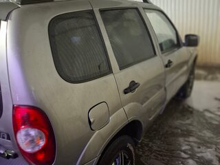 2012 Chevrolet Niva I Рестайлинг, серый, 440000 рублей, вид 4