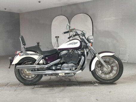 1995 Honda VT 1100, белый, 400000 рублей, вид 1