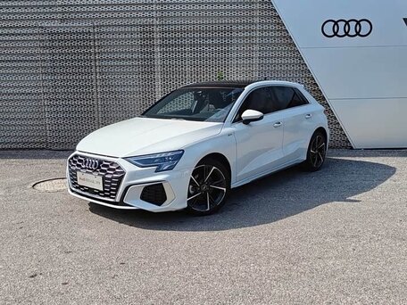 2023 Audi A3 Sportback 35 TFSI IV (8Y), белый, 2050000 рублей, вид 1