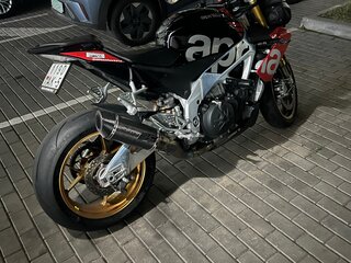2018 Aprilia Tuono V4, чёрный, 1100000 рублей, вид 3