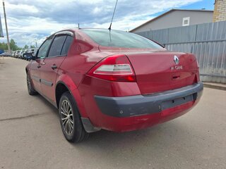 2008 Renault Megane II Рестайлинг, красный, 248000 рублей, вид 3