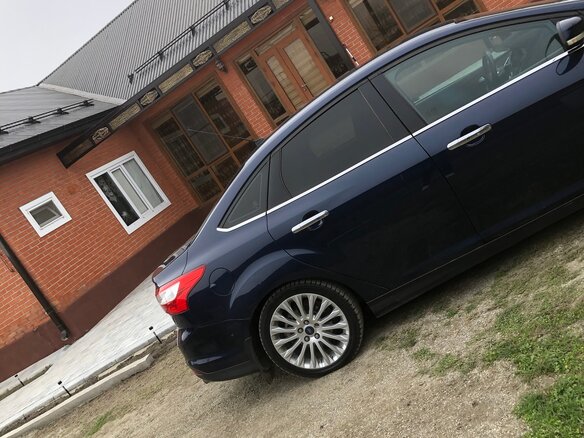 2012 Ford Focus III, синий, 770000 рублей - вид 1