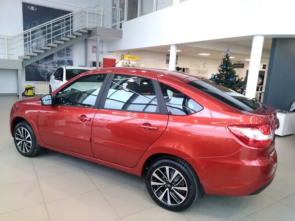 2025 Lada (ВАЗ) Granta I Рестайлинг, красный, 1300500 рублей - вид 1