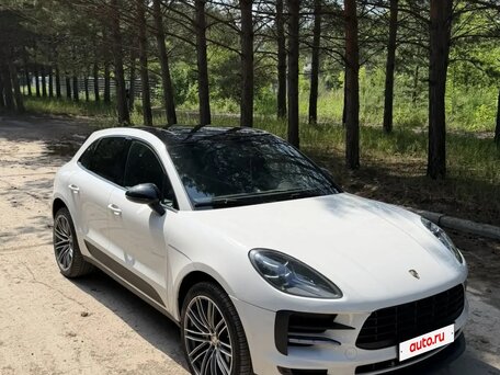2019 Porsche Macan I Рестайлинг, белый, 4500000 рублей, вид 3