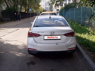 2018 Hyundai Solaris II, белый, 900000 рублей, вид 3