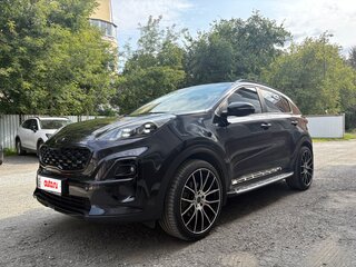 2021 Kia Sportage IV Рестайлинг, чёрный, 2600000 рублей, вид 3