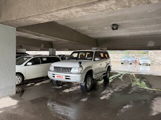 2002 Toyota Land Cruiser Prado 90 Series Рестайлинг, белый, 1650000 рублей, вид 2