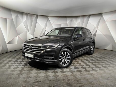 2018 Volkswagen Touareg III, чёрный, 4220000 рублей, вид 1