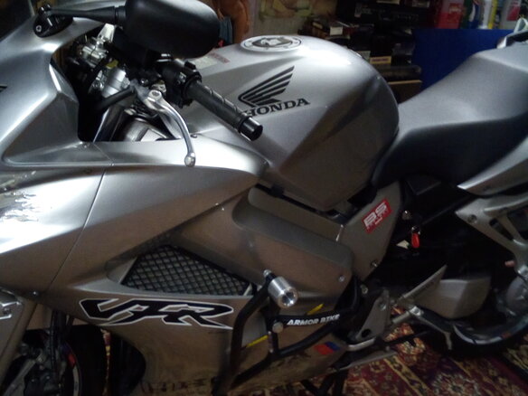 2005 Honda VFR 800, серебристый, 550000 рублей - вид 14