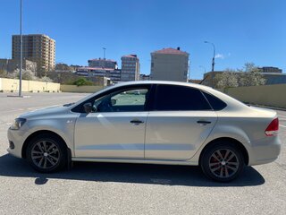 2014 Volkswagen Polo V, серый, 770000 рублей, вид 4