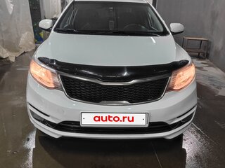 2015 Kia Rio III Рестайлинг, белый, 750000 рублей, вид 2