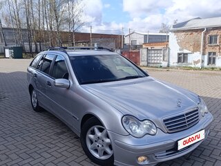 2005 Mercedes-Benz C-Класс 220 II (W203) Рестайлинг, серебристый, 580000 рублей, вид 4