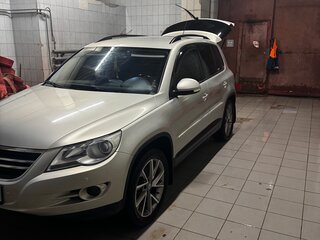 2011 Volkswagen Tiguan I, серый, 1100000 рублей, вид 1