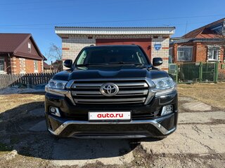 2016 Toyota Land Cruiser 200 Series Рестайлинг 2, чёрный, 4800000 рублей, вид 4