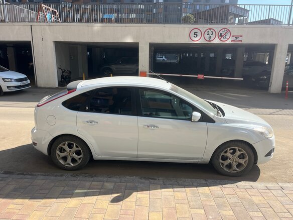 2008 Ford Focus II Рестайлинг, белый, 680000 рублей - вид 1