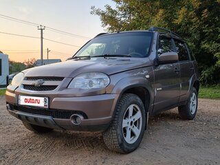 2016 Chevrolet Niva I Рестайлинг, коричневый, 385000 рублей, вид 1