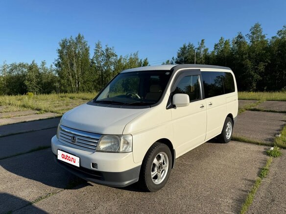 2002 Honda Stepwgn II, белый, 980000 рублей