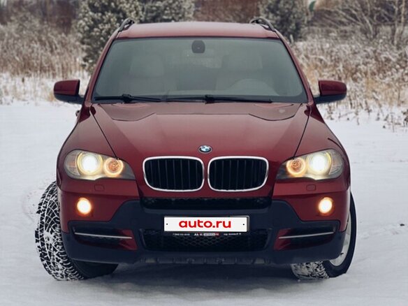 2010 BMW X5 30i II (E70), красный, 1750000 рублей - вид 3