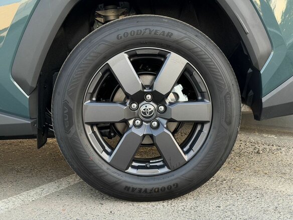 2026 Toyota RAV4 VI (XA60), зелёный, 4275000 рублей - вид 12