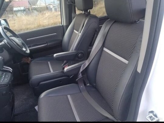 2016 Honda Stepwgn V, белый, 2100000 рублей - вид 6