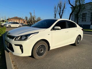 2020 Kia Rio IV, белый, 1455000 рублей, вид 3
