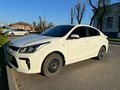 2020 Kia Rio IV, белый, 1455000 рублей - вид 2