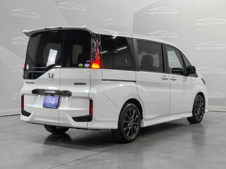 2019 Honda Stepwgn V Рестайлинг, белый, 2720000 рублей, вид 5