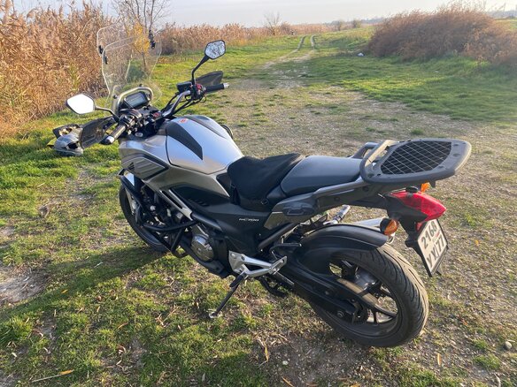 2012 Honda NC 700X, серебристый, 555000 рублей - вид 16