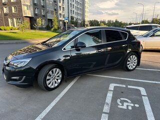 2013 Opel Astra J Рестайлинг, чёрный, 730000 рублей, вид 5
