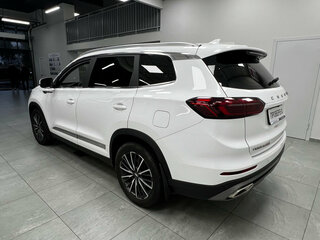 2022 Chery Tiggo 8 Pro I, белый, 1699000 рублей, вид 4