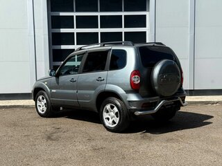 2012 Chevrolet Niva I Рестайлинг, серый, 483000 рублей, вид 3