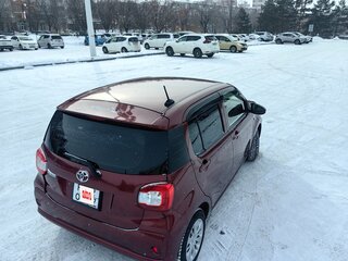 2017 Toyota Passo III, пурпурный, 850000 рублей, вид 5