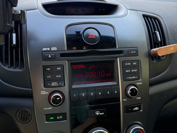 2011 Kia Cerato 5-speed II, голубой, 649999 рублей - вид 11