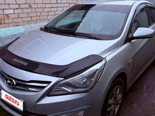 2015 Hyundai Solaris I Рестайлинг, серебристый, 870000 рублей, вид 3