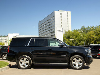 2016 Chevrolet Tahoe IV, чёрный, 3188000 рублей, вид 3
