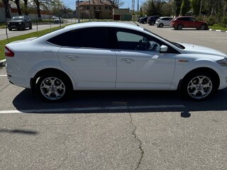 2010 Ford Mondeo IV, белый, 750000 рублей, вид 3