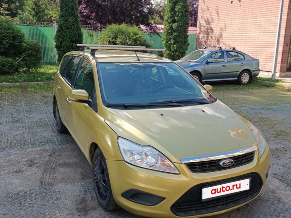 2008 Ford Focus II Рестайлинг, жёлтый, 370000 рублей - вид 1