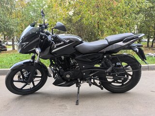 2021 Bajaj Pulsar 180, чёрный, 130000 рублей, вид 2