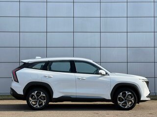 2025 Geely Atlas II, белый, 3970990 рублей, вид 4