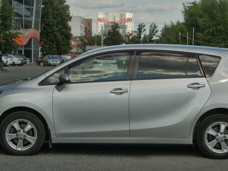 2013 Toyota Verso I Рестайлинг, серебристый, 1300000 рублей, вид 5