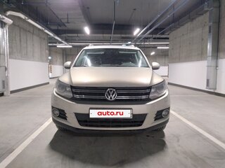 2011 Volkswagen Tiguan I Рестайлинг, серебристый, 980000 рублей, вид 3