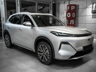 2026 Geely EX5 Гибрид EM-R, серебристый, 3829990 рублей, вид 1