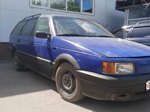 1989 Volkswagen Passat B3, синий, 38000 рублей - вид 1