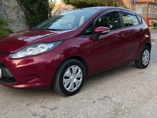 2010 Ford Fiesta Mk6, красный, 640000 рублей, вид 3
