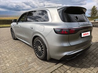 2025 Aito M8 53.4 kWh, серебристый, 8500000 рублей, вид 5