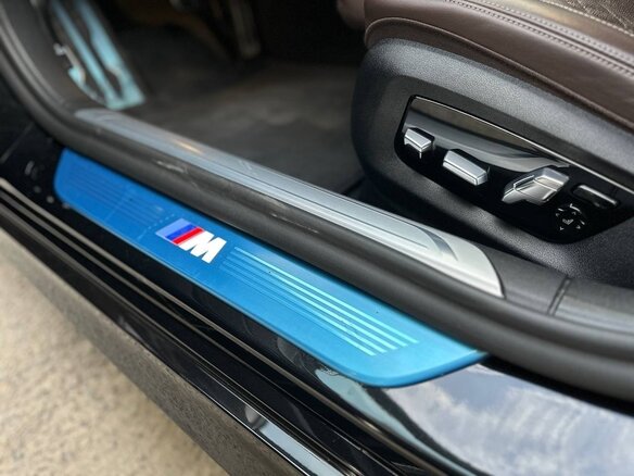 2020 BMW 7 серии 730d xDrive VI (G11/G12) Рестайлинг, чёрный, 8500000 рублей - вид 27