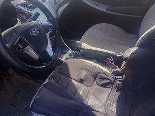 2012 Hyundai Solaris I, белый, 450000 рублей, вид 2