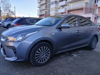 2017 Kia Rio IV, серый, 1450000 рублей, вид 5