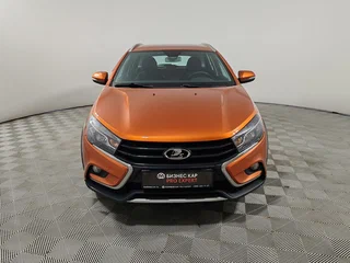 2019 Lada (ВАЗ) Vesta SW Cross I, оранжевый, 920000 рублей, вид 2